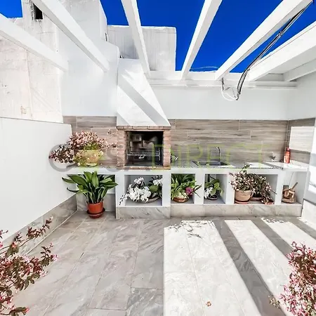 2 Bedroom With Large Private Terrace Apartment *