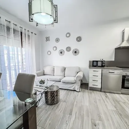 2 Bedroom With Large Private Terrace *