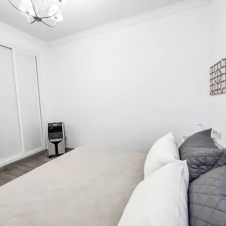 2 Bedroom With Large Private Terrace 公寓 内尔哈